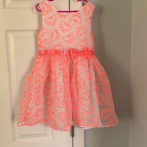 Your little princess will look fabulous in this special dress, only for her.